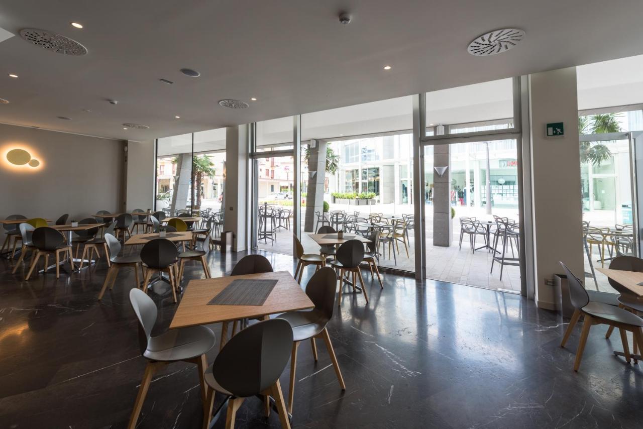 Hesperia Hotel & Residence Τζεσόλο Λίντο Εξωτερικό φωτογραφία