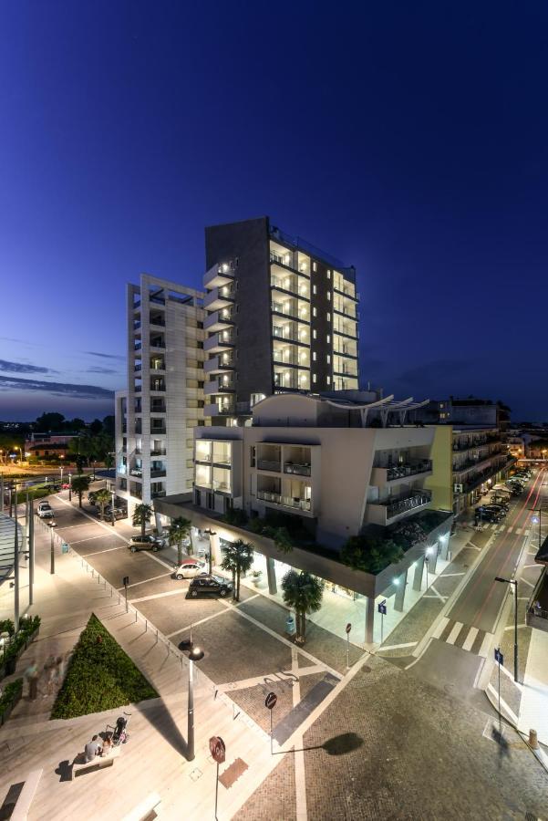 Hesperia Hotel & Residence Τζεσόλο Λίντο Εξωτερικό φωτογραφία