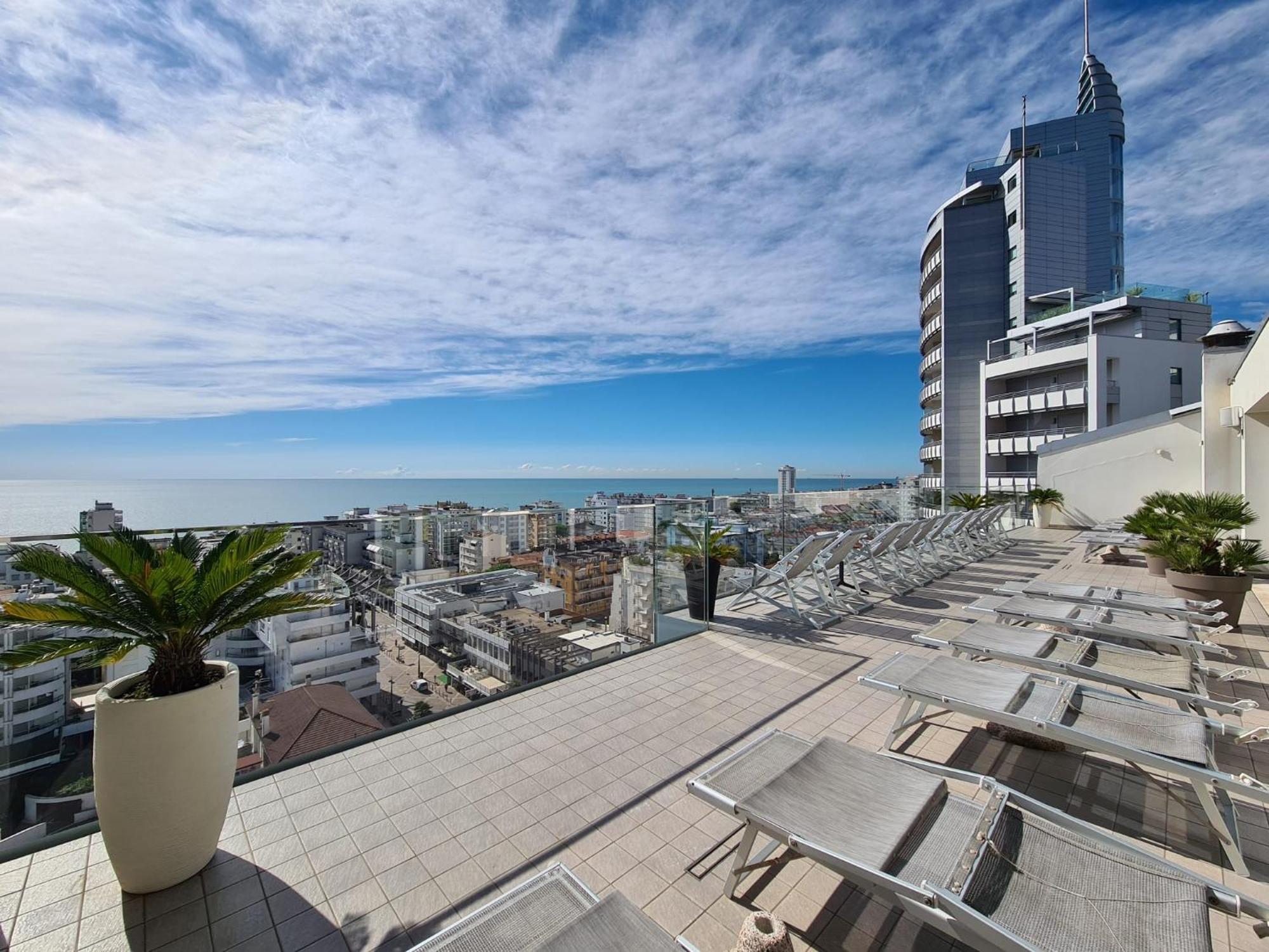 Hesperia Hotel & Residence Τζεσόλο Λίντο Εξωτερικό φωτογραφία
