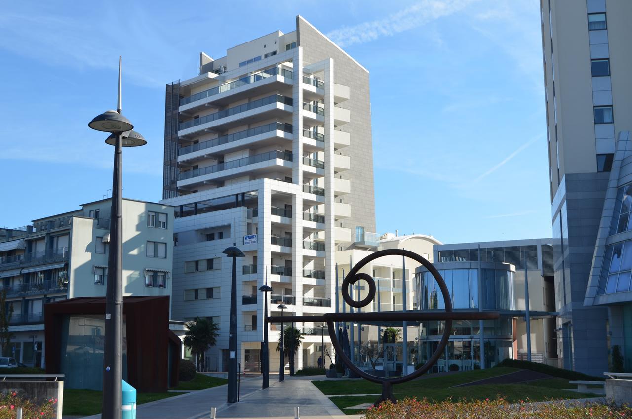 Hesperia Hotel & Residence Τζεσόλο Λίντο Εξωτερικό φωτογραφία
