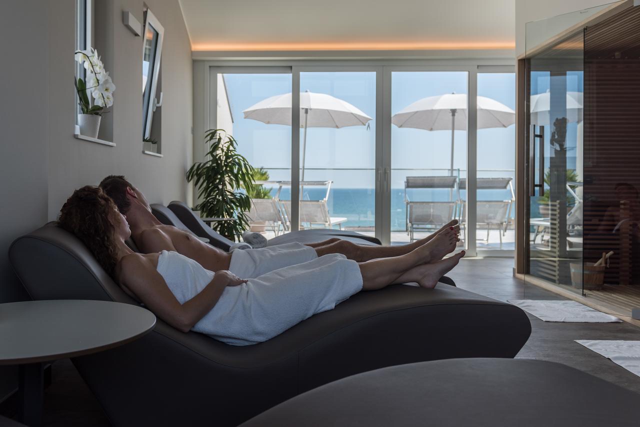 Hesperia Hotel & Residence Τζεσόλο Λίντο Εξωτερικό φωτογραφία